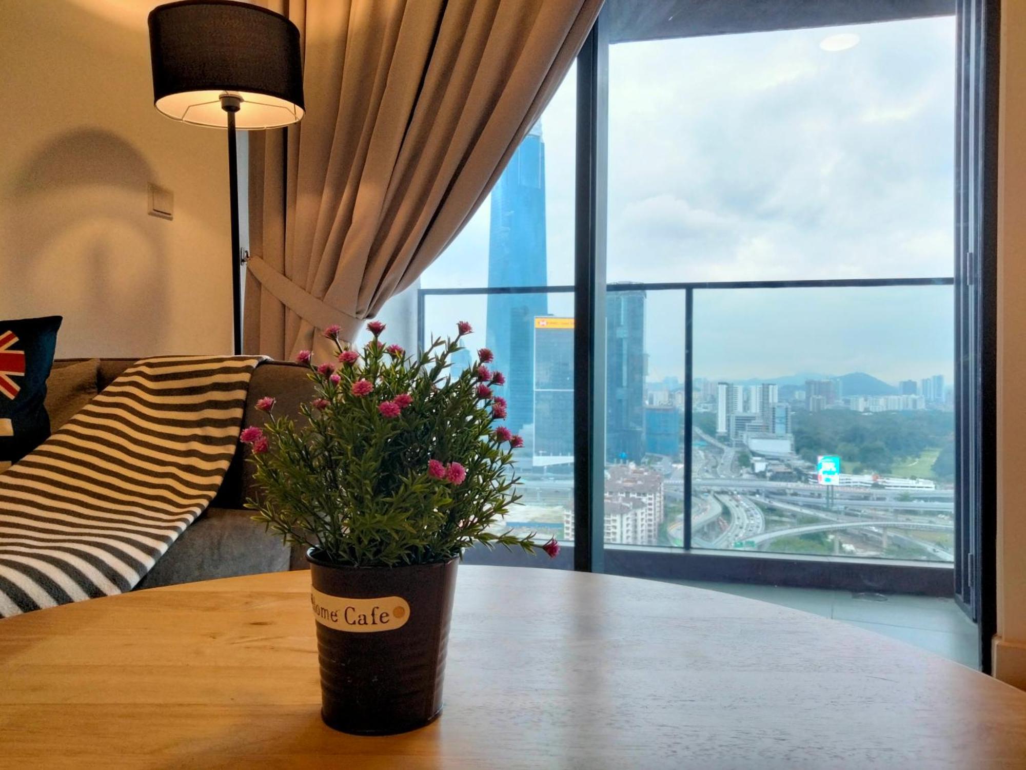 Continew Residence By Homebrickz Kuala Lumpur Eksteriør bilde